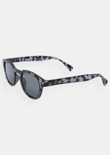 Load image into Gallery viewer, Timmy Sunglasses