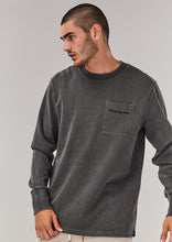 Load image into Gallery viewer, Leo Pocket Long Sleeve