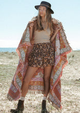 Load image into Gallery viewer, Beach Throw