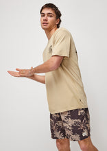 Load image into Gallery viewer, Vintage Tee