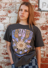 Load image into Gallery viewer, Billie Tee