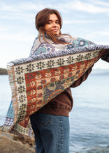 Load image into Gallery viewer, Beach Throw