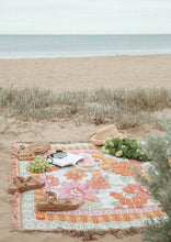 Load image into Gallery viewer, Beach Throw