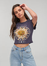 Load image into Gallery viewer, Crew Frill Tee