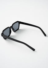 Load image into Gallery viewer, Freddie Sunglasses