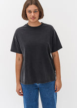 Load image into Gallery viewer, Basic Dad Tee