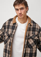 Load image into Gallery viewer, Lumber Jacket