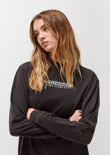 Load image into Gallery viewer, Vintage Long Sleeve