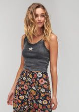 Load image into Gallery viewer, Tight Singlet