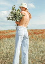 Load image into Gallery viewer, Cameron Jeans