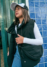 Load image into Gallery viewer, Skate Puffer Vest