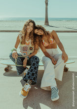 Load image into Gallery viewer, Eva Jeans