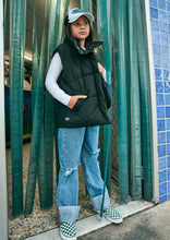 Load image into Gallery viewer, Skate Puffer Vest