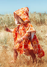 Load image into Gallery viewer, Hooded Towel