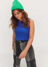 Load image into Gallery viewer, Basic Drew Singlet