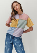 Load image into Gallery viewer, Chess Tee
