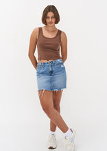 Load image into Gallery viewer, Basic Tight Singlet