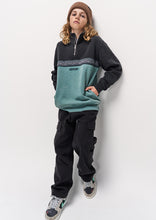 Load image into Gallery viewer, Quarter Zip Crew