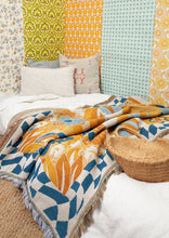 Load image into Gallery viewer, Beach Throw