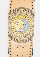 Load image into Gallery viewer, Cruiser Skateboard