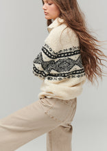 Load image into Gallery viewer, Tapestry Quarter Zip