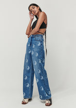 Load image into Gallery viewer, Moni Jeans
