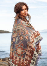 Load image into Gallery viewer, Beach Throw