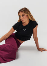 Load image into Gallery viewer, Cali Frill Tee