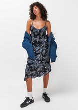 Load image into Gallery viewer, Chelsea Midi Dress