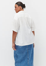 Load image into Gallery viewer, Sunny Short Sleeve Shirt