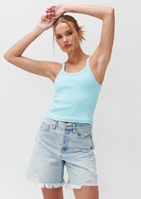 Load image into Gallery viewer, Izzie Singlet