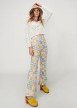 Load image into Gallery viewer, Abbey Jeans