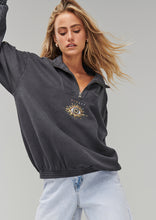 Load image into Gallery viewer, Thrift Quarter Zip