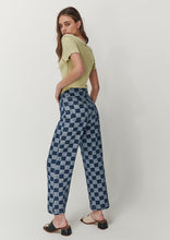 Load image into Gallery viewer, Cameron Jeans