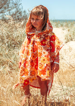 Load image into Gallery viewer, Hooded Towel