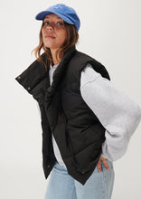 Load image into Gallery viewer, Skate Puffer Vest