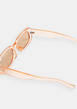 Load image into Gallery viewer, Saskia Sunglasses
