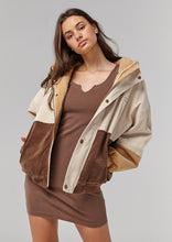Load image into Gallery viewer, Winki Jacket