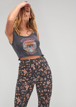 Load image into Gallery viewer, Tight Singlet