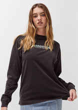 Load image into Gallery viewer, Vintage Long Sleeve