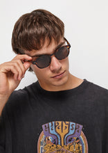 Load image into Gallery viewer, Timmy Sunglasses