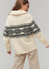 Load image into Gallery viewer, Tapestry Quarter Zip