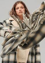 Load image into Gallery viewer, Otway Scarf