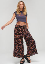Load image into Gallery viewer, Spellbound Culottes