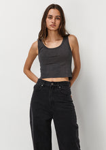Load image into Gallery viewer, Basic Tight Singlet