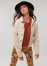 Load image into Gallery viewer, Crop Cord Shirt