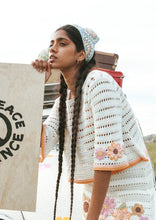 Load image into Gallery viewer, Crochet Headscarf