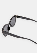 Load image into Gallery viewer, Sienna Sunglasses