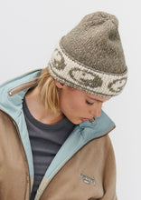 Load image into Gallery viewer, Surf Yang Beanie