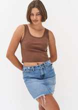 Load image into Gallery viewer, Basic Tight Singlet
